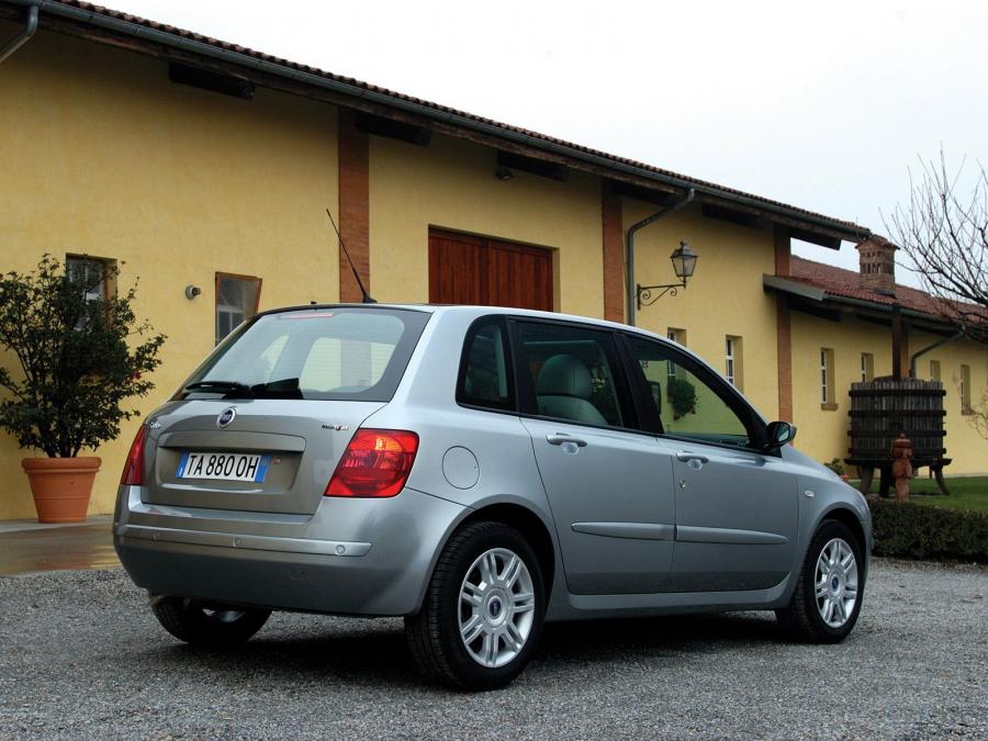  Fiat Stilo 5-Door (192) 2004 года  (фото 4 из 42)